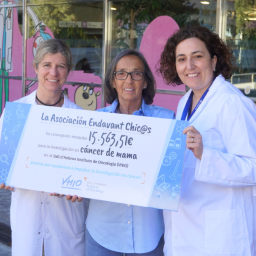Donativo para investigar el cáncer de mama